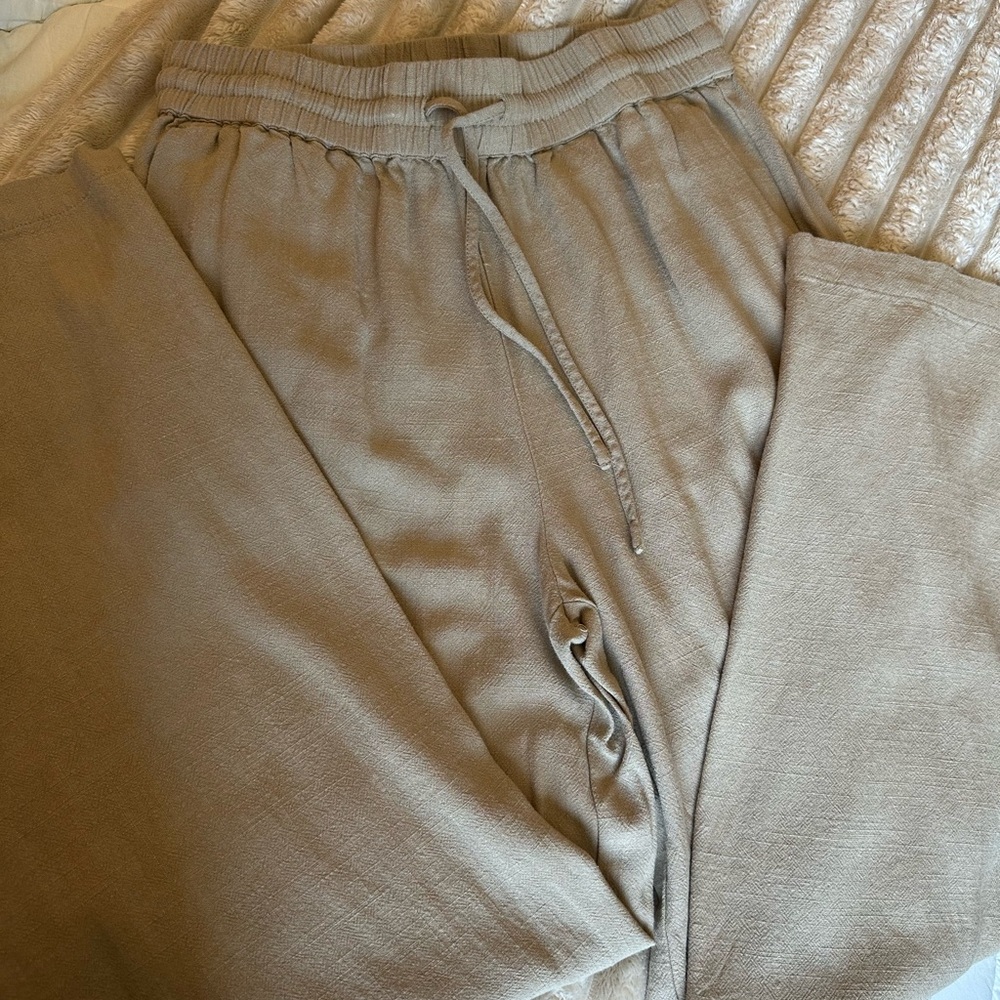 Linen Pants Never Worn! High quality!
